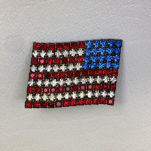 Bauer Rhinestone Red White & Blue American Flag Clip Earrings Signed Vintage - Picture 3 of 8